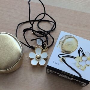Marc Jacobs Gold and White Flower Necklace